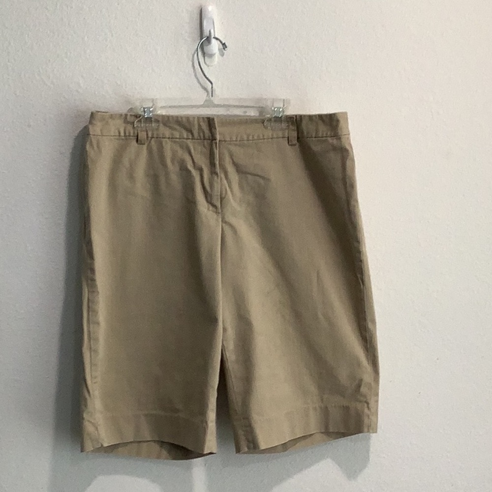Jones Wear Studio stretch bermuda shorts